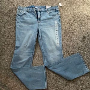 Old Navy jeans with tags.